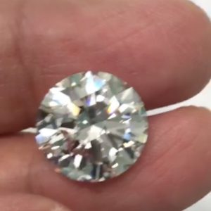 ROUND BRILLIANT DIAMOND